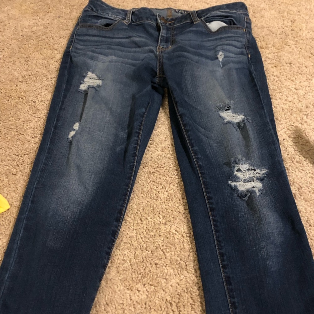 American eagle distressed jeans